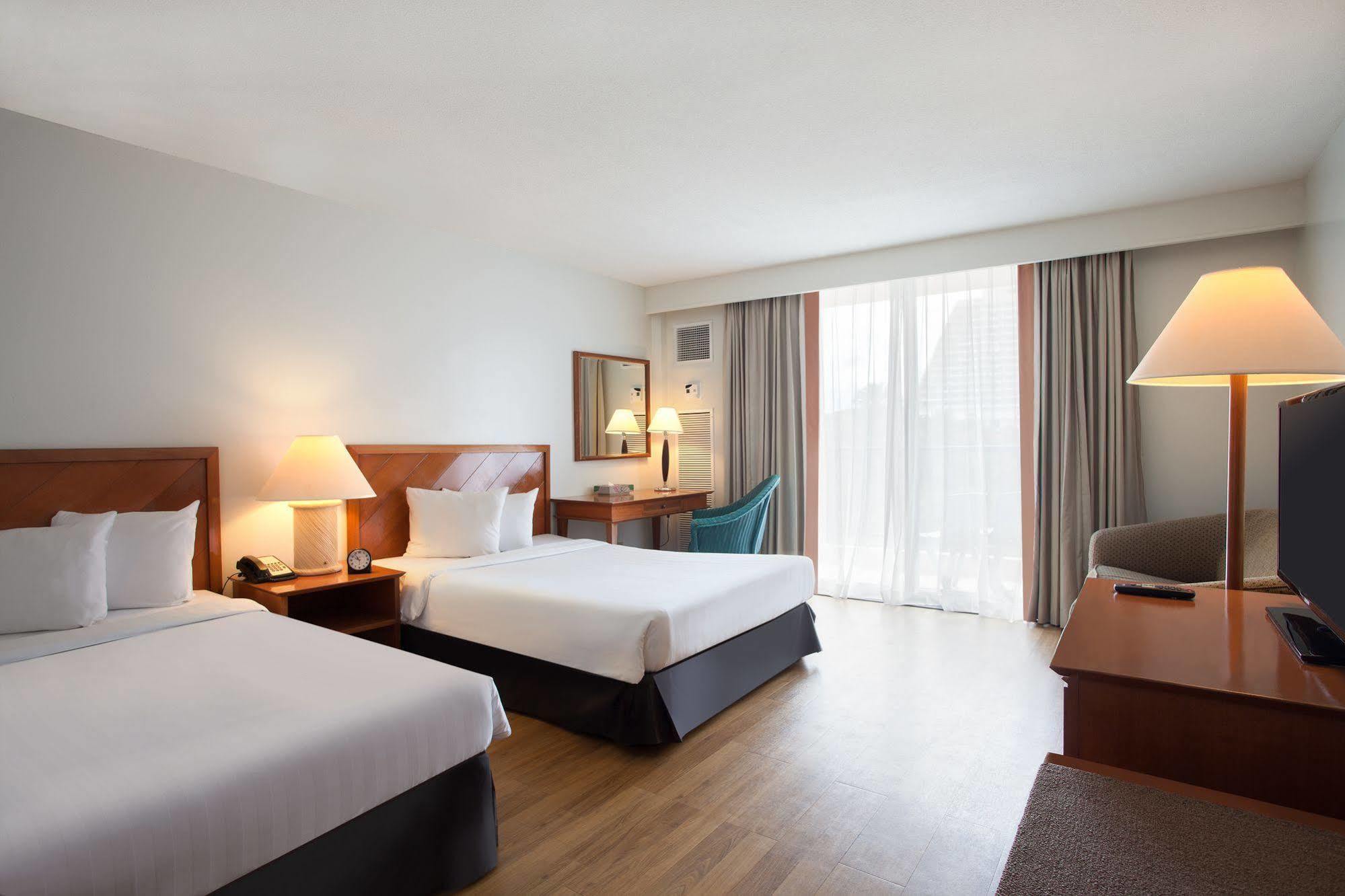 Pacific Islands Club Guam Hotel Tumon Eksteriør billede